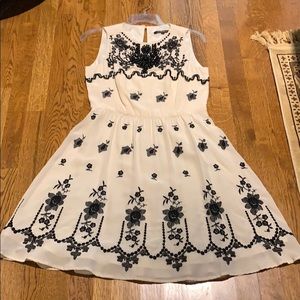 Nanette lepore dress size 2